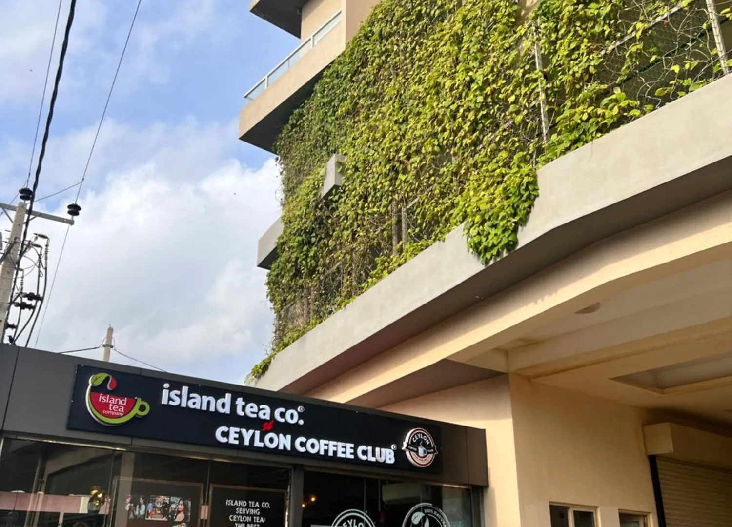Ocean Breeze Negombo- Tidesend Luxury Beach Apartments 0*, Negombo Sri Lanka