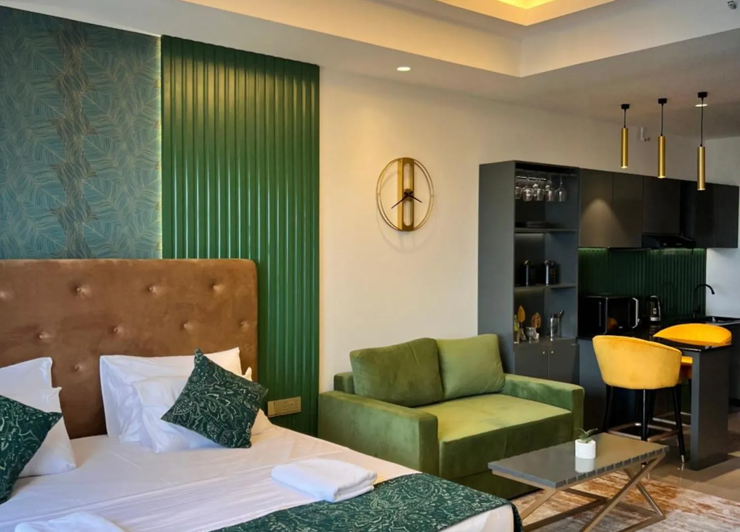 Ocean Breeze Negombo- Tidesend Luxury Beach Apartments