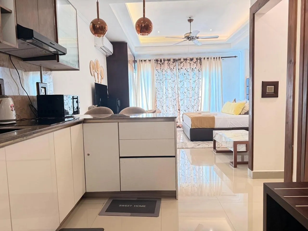 Ocean Breeze Negombo- Tidesend Luxury Beach Apartments Sri Lanka